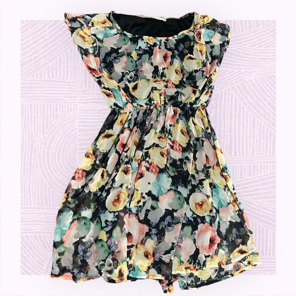 Lush floral dress size S